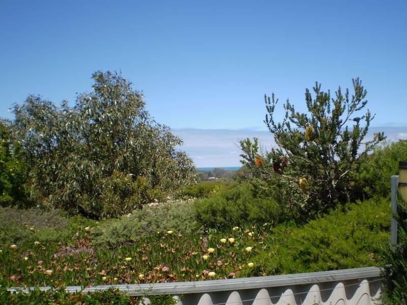 5/8 Collett Place, Guilderton WA 6041