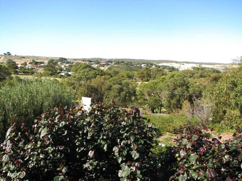 5/8 Collett Place, Guilderton WA 6041