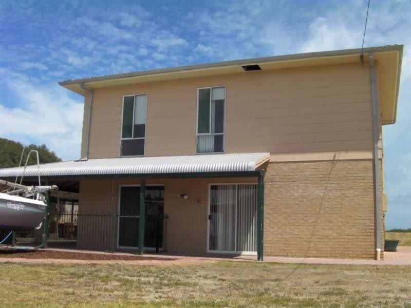 4 Hawcroft Place, Lancelin WA 6044