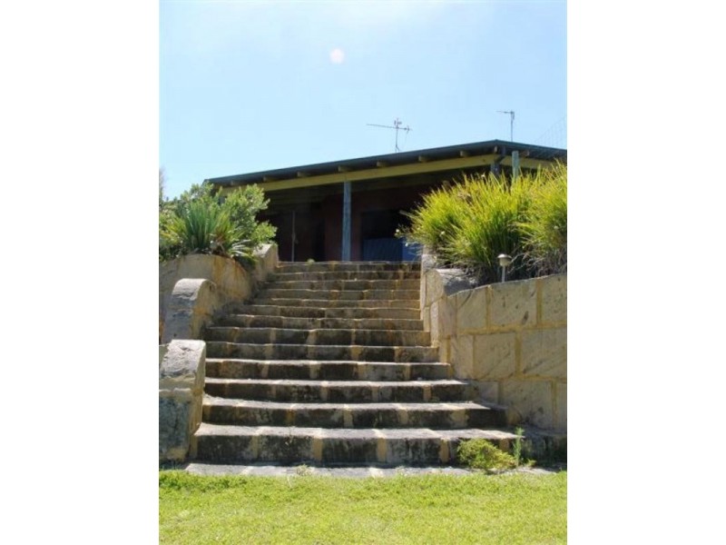 10 The Lookout, Lancelin WA 6044