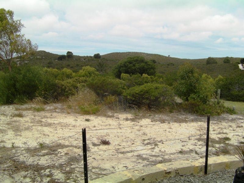 10 The Lookout, Lancelin WA 6044