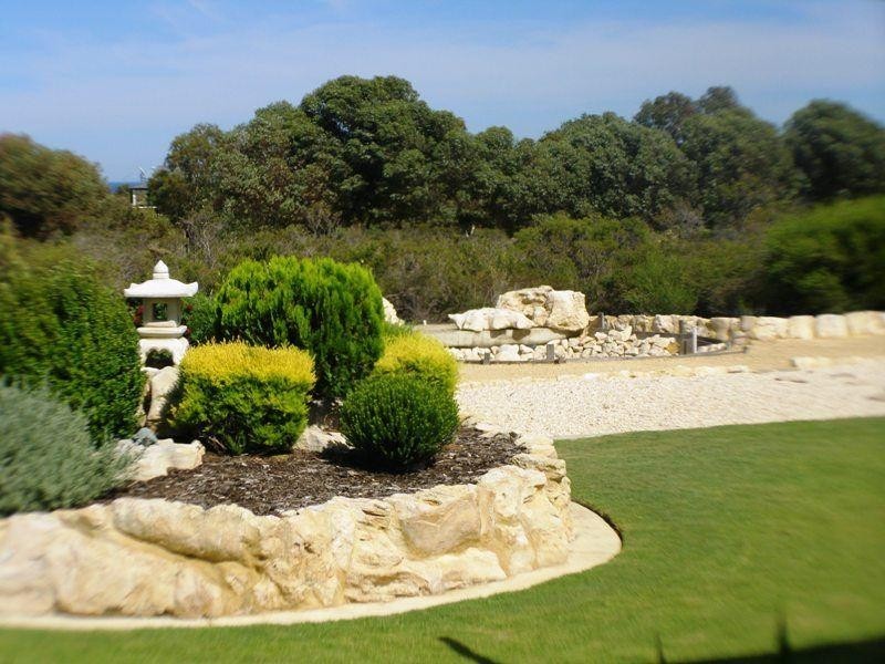 125 Seaview Drive, Karakin WA 6044