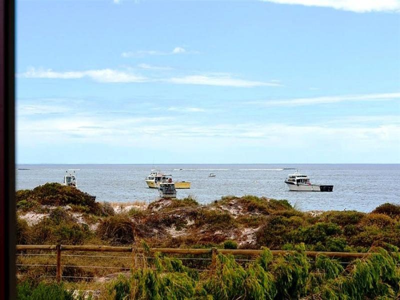 72 Gingin Road, Lancelin WA 6044