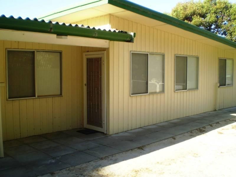 2/62 Cockram Street, Lancelin WA 6044