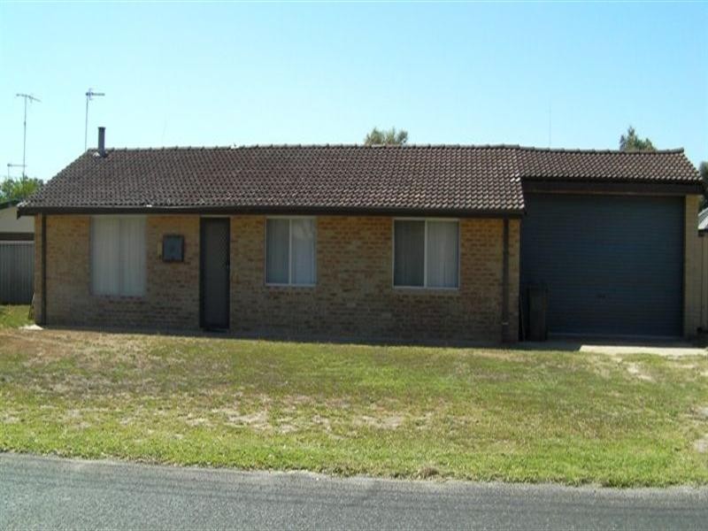 15 Whitfield Street, Lancelin WA 6044