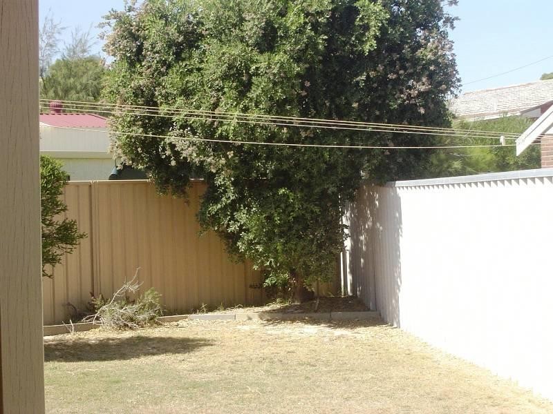 1 18 Wedge Street, Ledge Point WA 6043