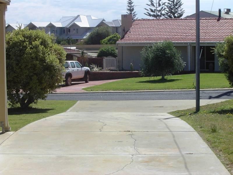 1 18 Wedge Street, Ledge Point WA 6043