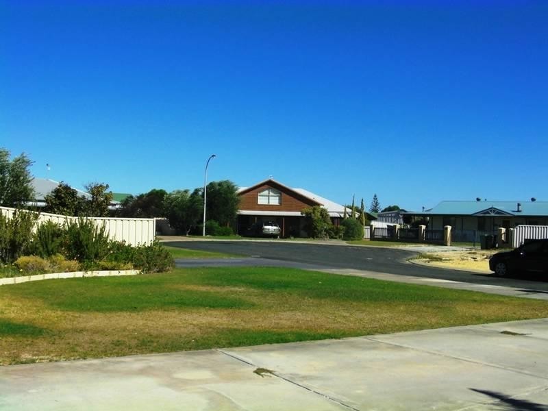 4A Dray Place, Lancelin WA 6044