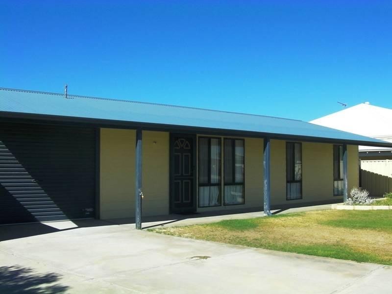 4A Dray Place, Lancelin WA 6044