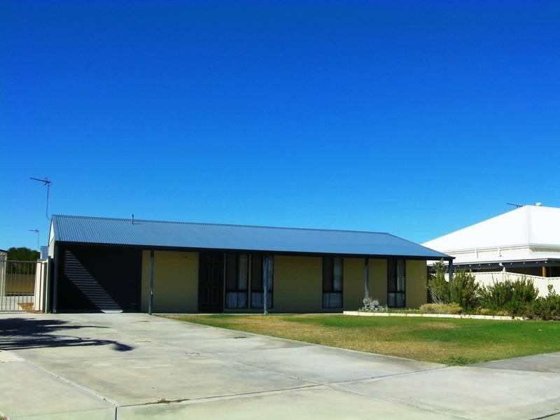 4A Dray Place, Lancelin WA 6044