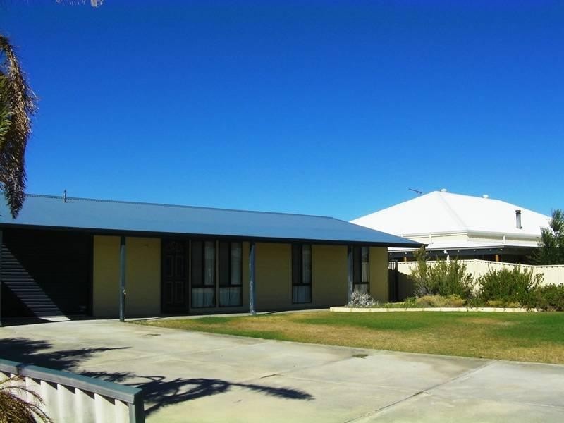 4A Dray Place, Lancelin WA 6044