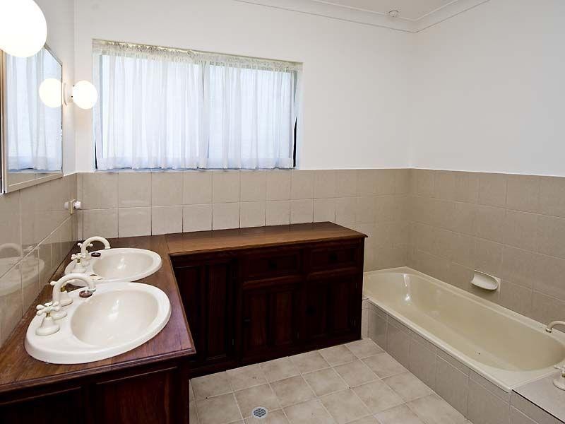 13 Hawcroft Place, Lancelin WA 6044