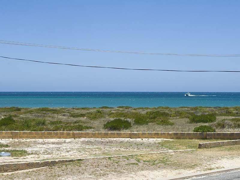 13 Hawcroft Place, Lancelin WA 6044