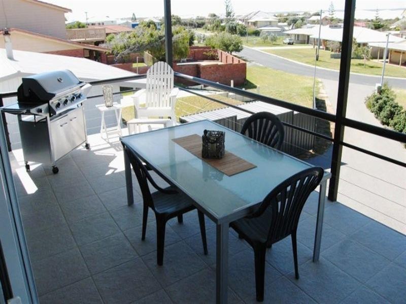 1/20 Desert Road, Lancelin WA 6044