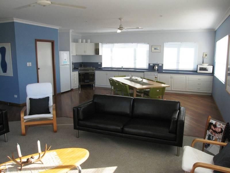 1/20 Desert Road, Lancelin WA 6044