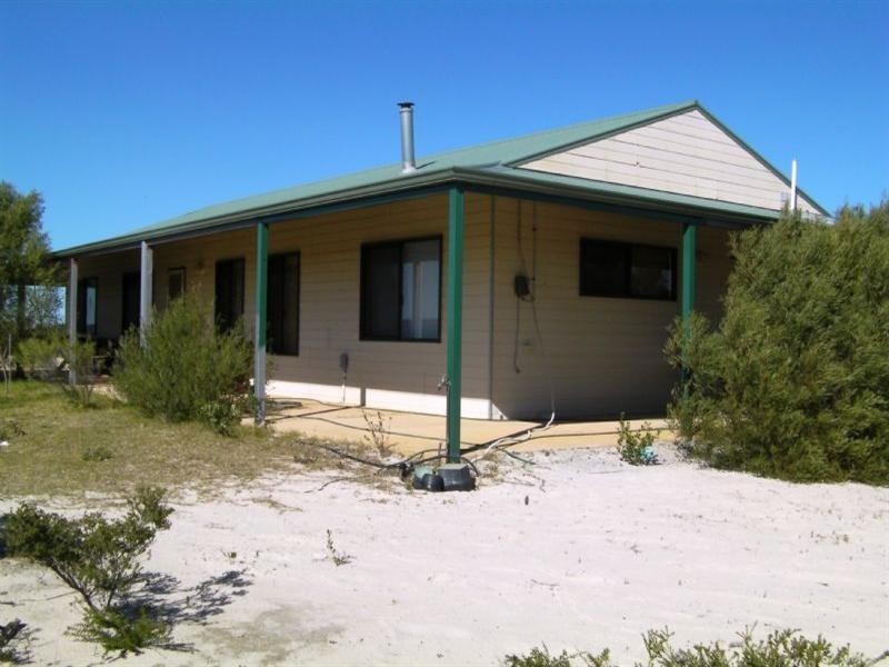 115 Indiana Crescent, Karakin WA 6044