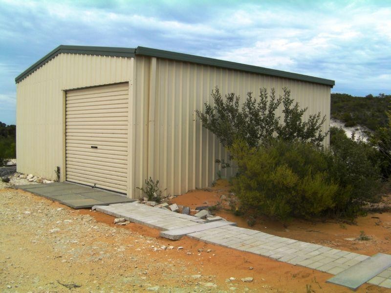 115 Indiana Crescent, Karakin WA 6044