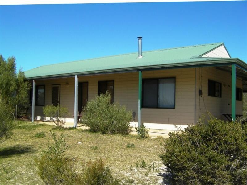 115 Indiana Crescent, Karakin WA 6044