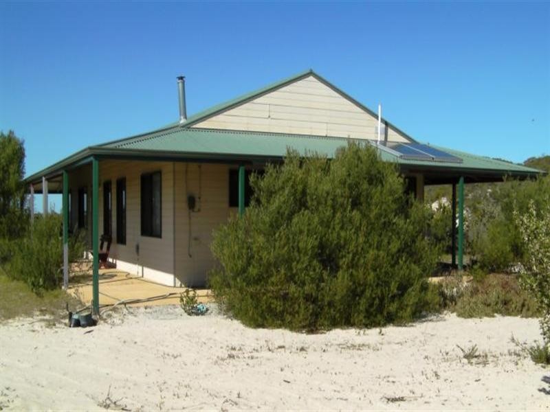 115 Indiana Crescent, Karakin WA 6044
