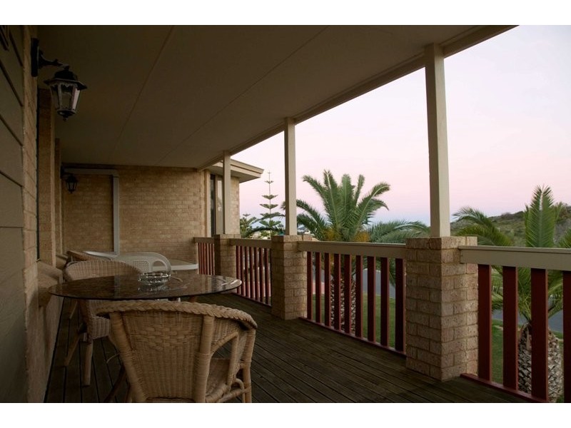 51 Robertson Road, Ledge Point WA 6043