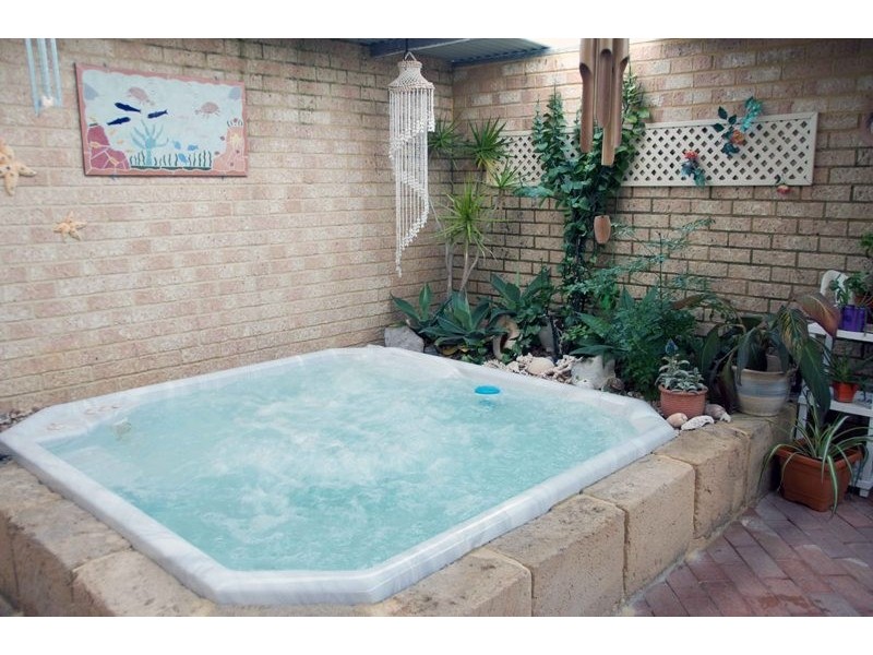 51 Robertson Road, Ledge Point WA 6043