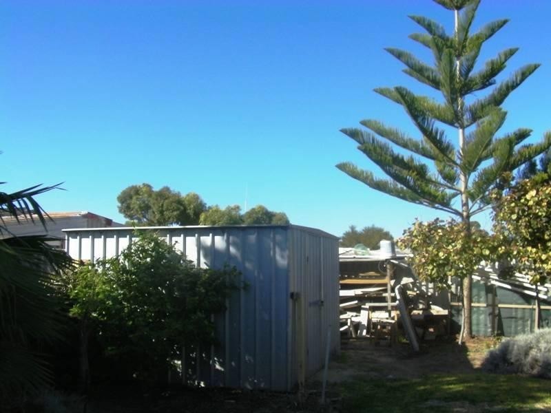 4 Ross Way, Lancelin WA 6044