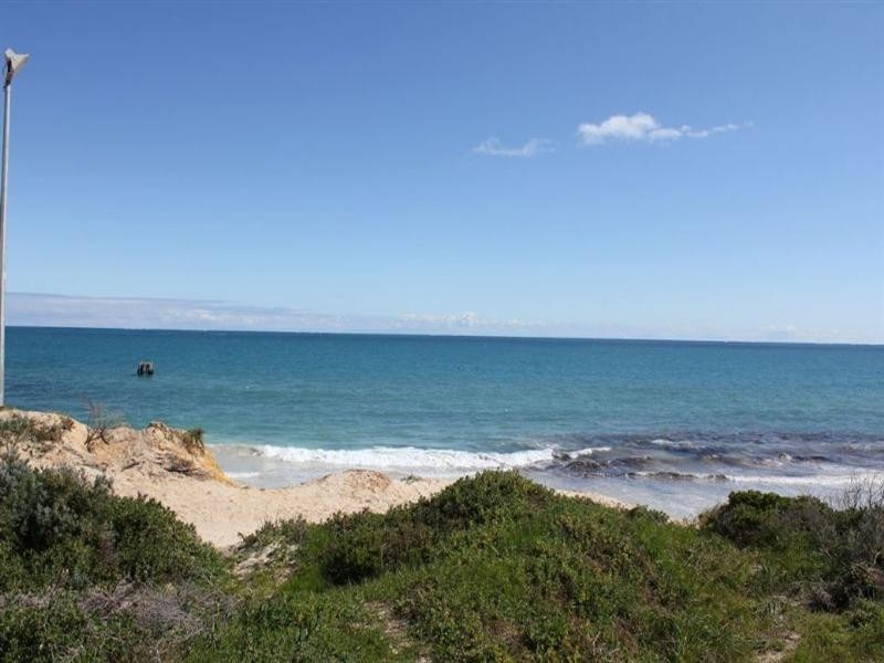 4 Turner Street, Seabird WA 6042