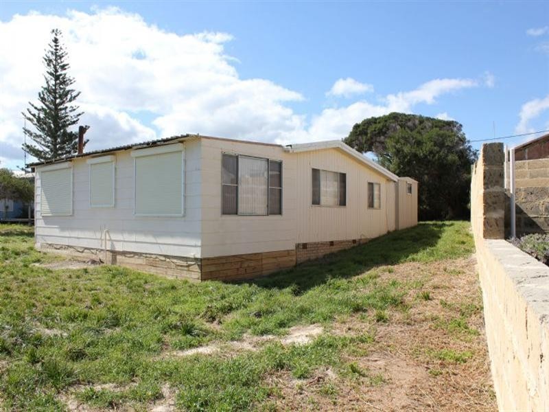 4 Turner Street, Seabird WA 6042