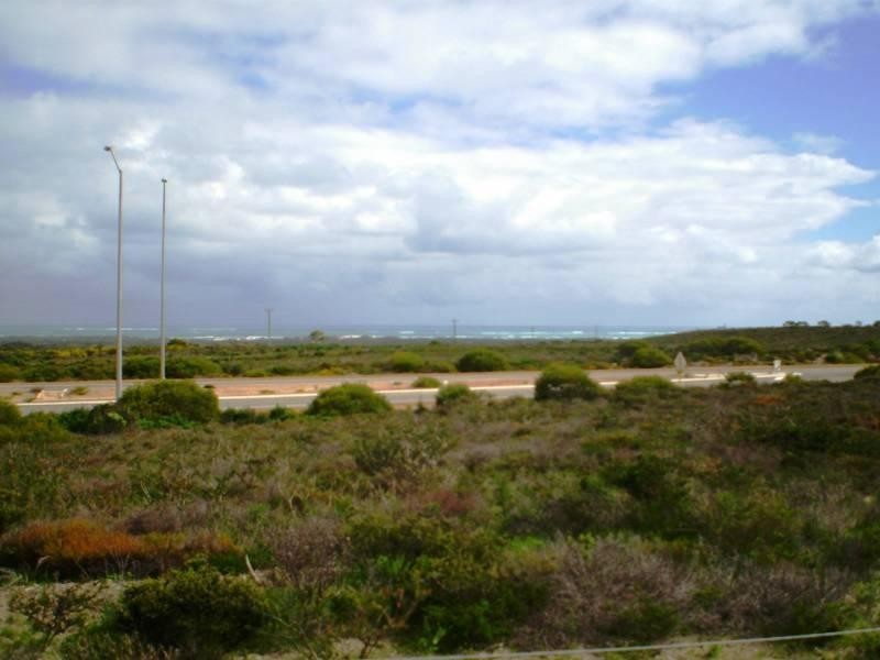 305 Pindari Place, Karakin WA 6044