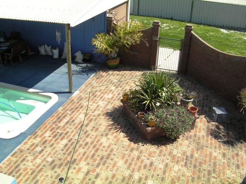 150 Gingin Road, Lancelin WA 6044