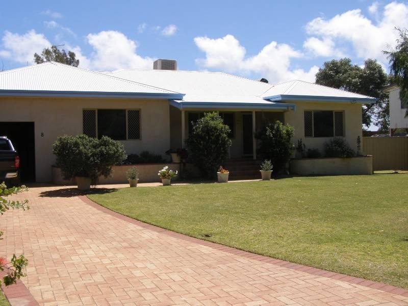 8 Gee Street, Lancelin WA 6044