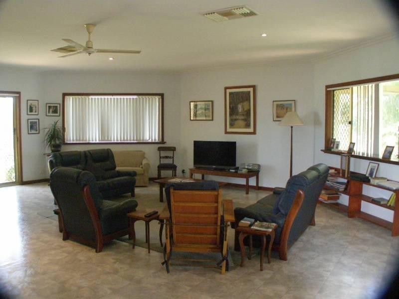 8 Gee Street, Lancelin WA 6044