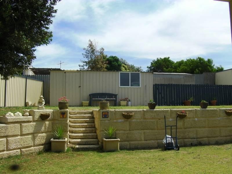 5 Hudson Street, Seabird WA 6042