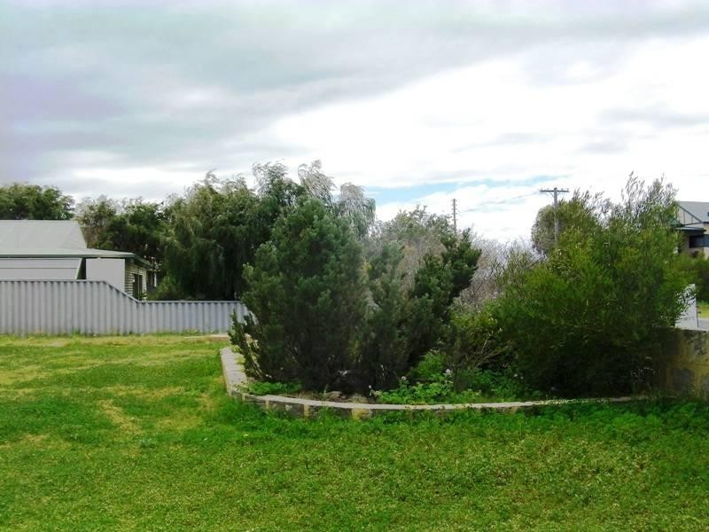 8 Desert Road, Lancelin WA 6044