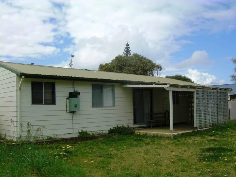 8 Desert Road, Lancelin WA 6044