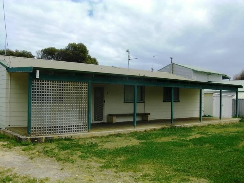 8 Desert Road, Lancelin WA 6044