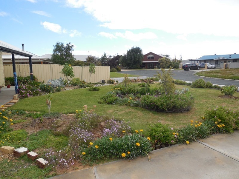 4A Dray Place, Lancelin WA 6044