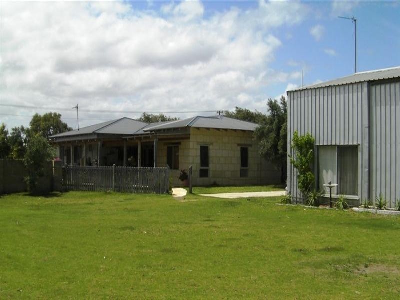 16 Masters Way, Lancelin WA 6044