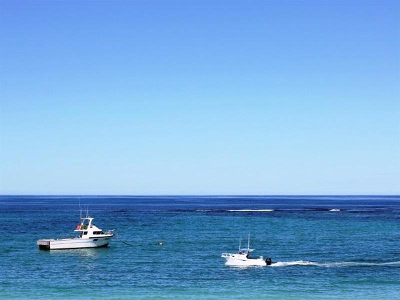 27 De Burgh Street, Ledge Point WA 6043