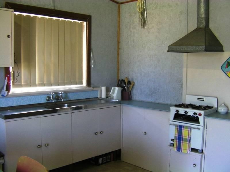 36 De Burgh Street, Ledge Point WA 6043