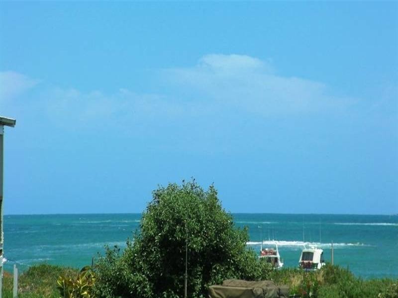 36 De Burgh Street, Ledge Point WA 6043