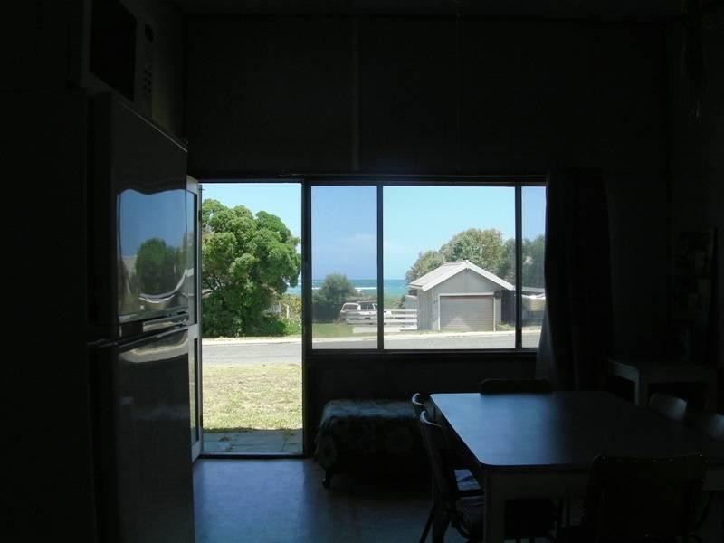 36 De Burgh Street, Ledge Point WA 6043