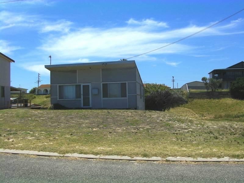 36 De Burgh Street, Ledge Point WA 6043