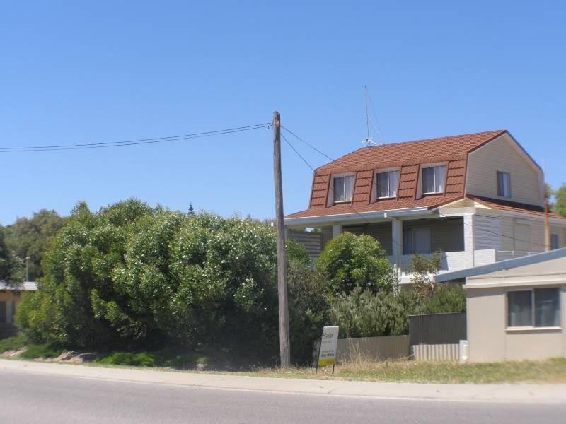 91 Gingin Road, Lancelin WA 6044
