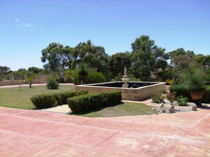 22 Blackboy Drive, Nilgen WA 6044