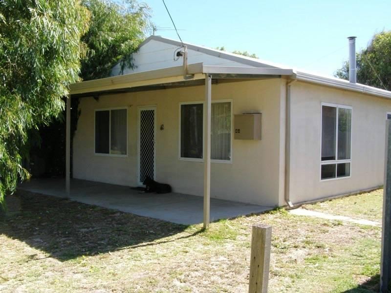 4B Gee Street, Lancelin WA 6044