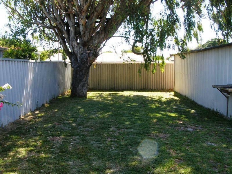 4B Gee Street, Lancelin WA 6044