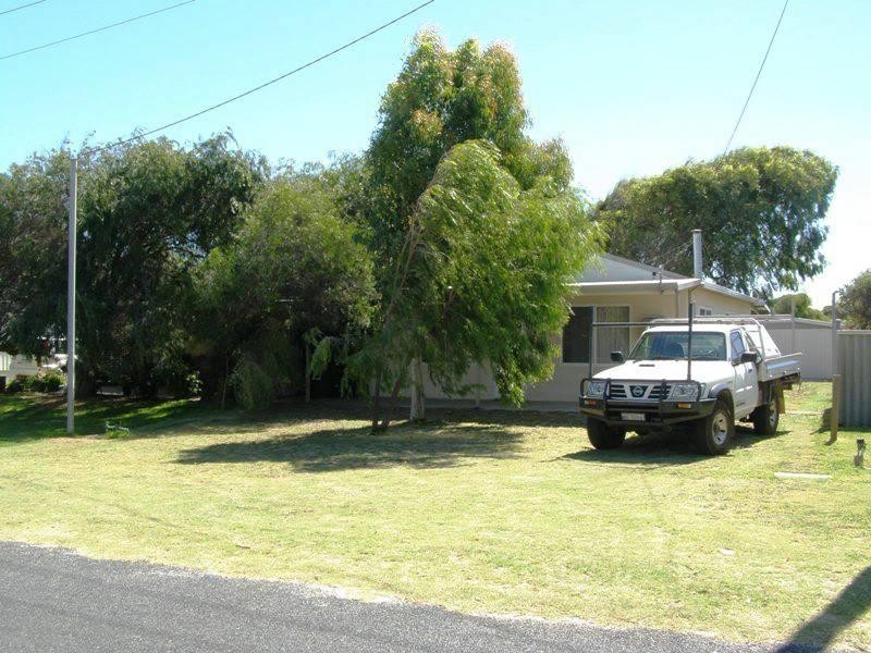 4B Gee Street, Lancelin WA 6044