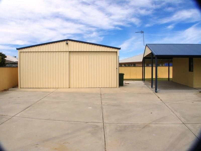 4b Dray Place, Lancelin WA 6044