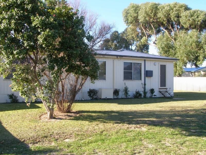 13 Walker Avenue, Lancelin WA 6044